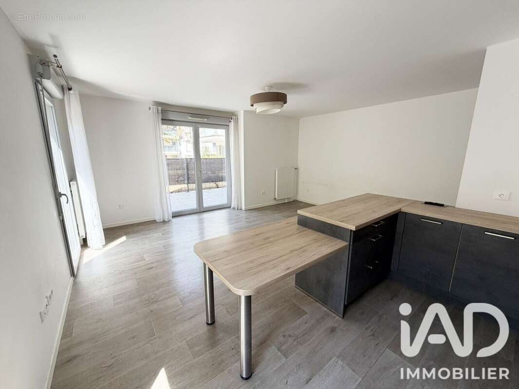 Appartement 82 m² à Boissy-Saint-Leger  - photo 6