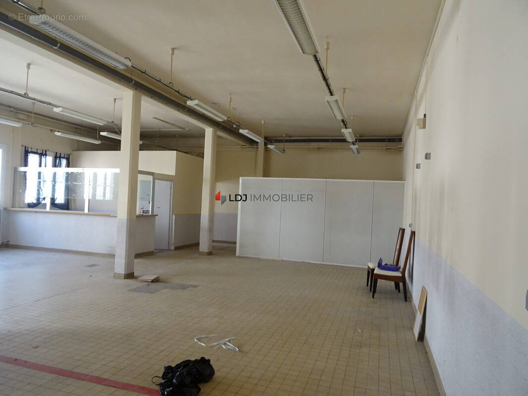 Commerce à AMELIE-LES-BAINS-PALALDA