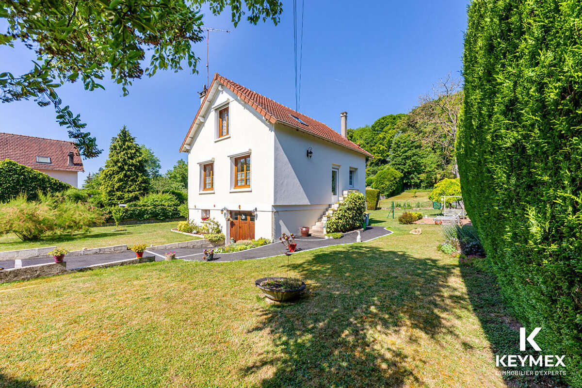 Maison à PRESLES