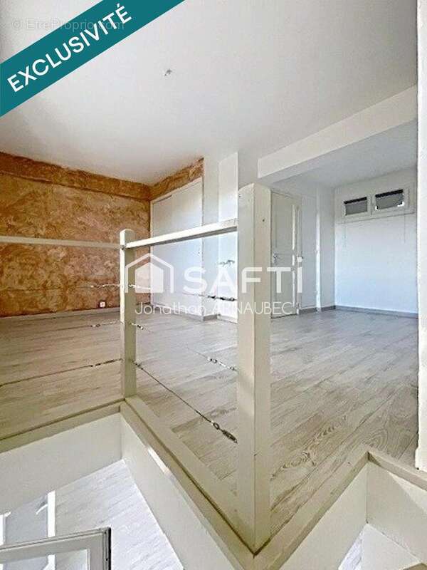 Photo 7 - Appartement à CHATEAU-ARNOUX-SAINT-AUBAN