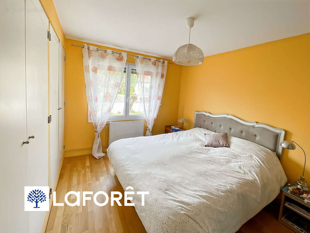 Maison à SAULX-LES-CHARTREUX