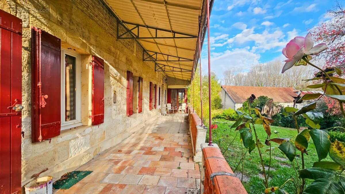 Maison à SAINT-LAURENT-DES-HOMMES