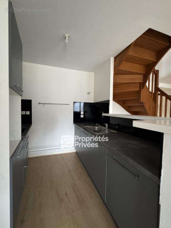 A VENDRE 37000 Appartement DUPLEX Tours centre 4 pièces 75 m2 - photo 5