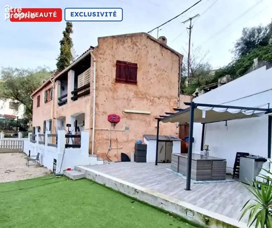 Maison à CASTAGNIERS