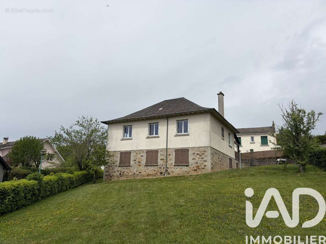 Photo 2 - Maison à RIEUPEYROUX