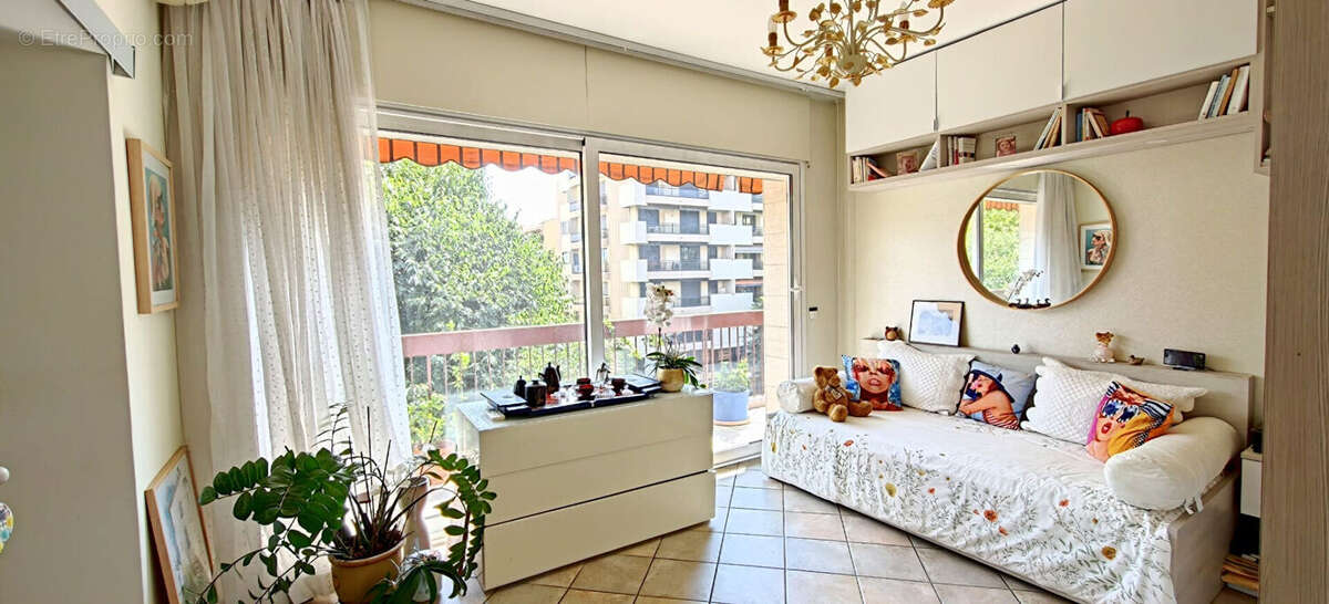 Appartement Antibes 3 pièces 84.06 m2 - photo 11
