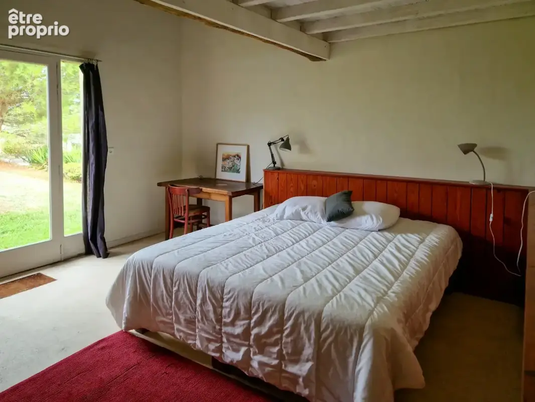 Belle maison de caractere en pierres avec 3,5ha et lac - photo 28