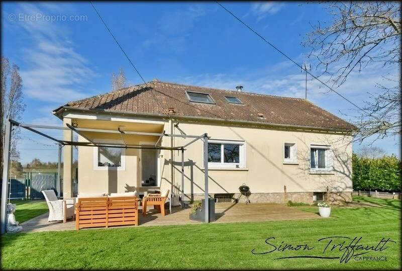 Maison à LAVARE