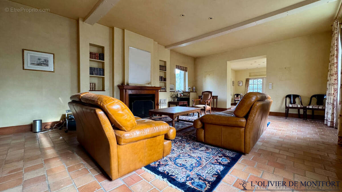 Maison à MONTFORT-L'AMAURY