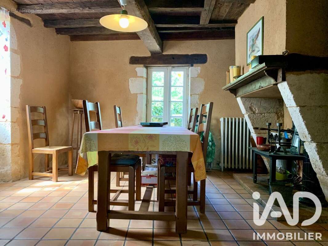 Maison 150 m² à Queyssac  - photo 6