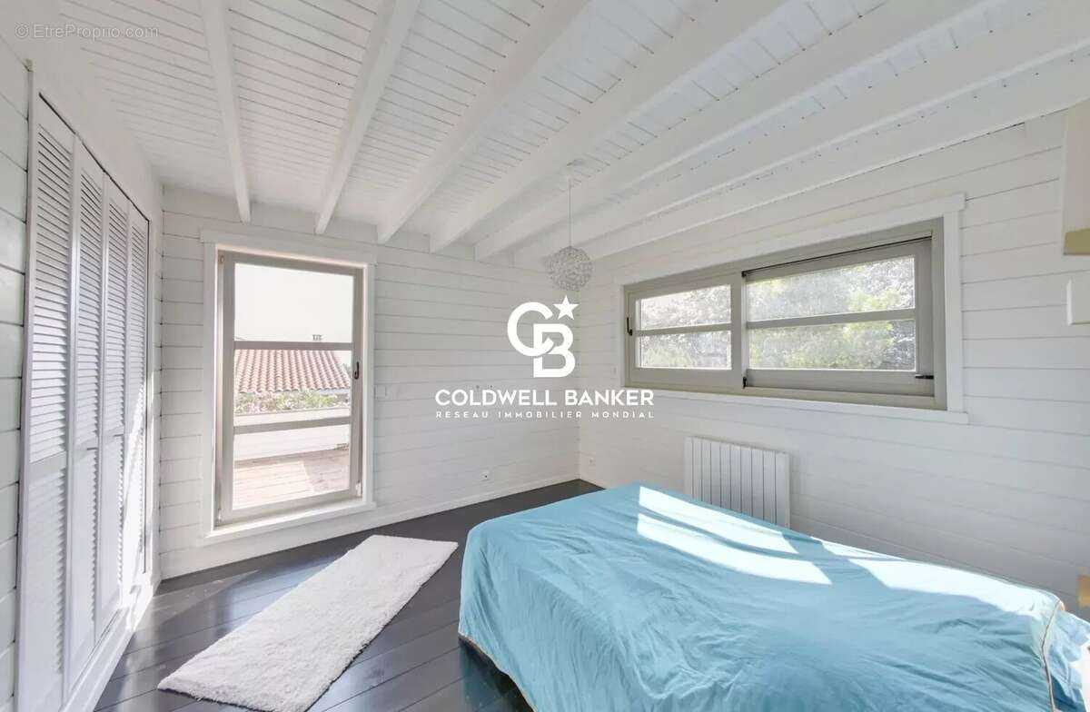 Maison à VILLENEUVE-DE-LA-RAHO