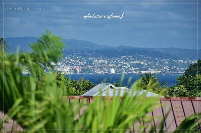 Appartement à LES TROIS-ILETS