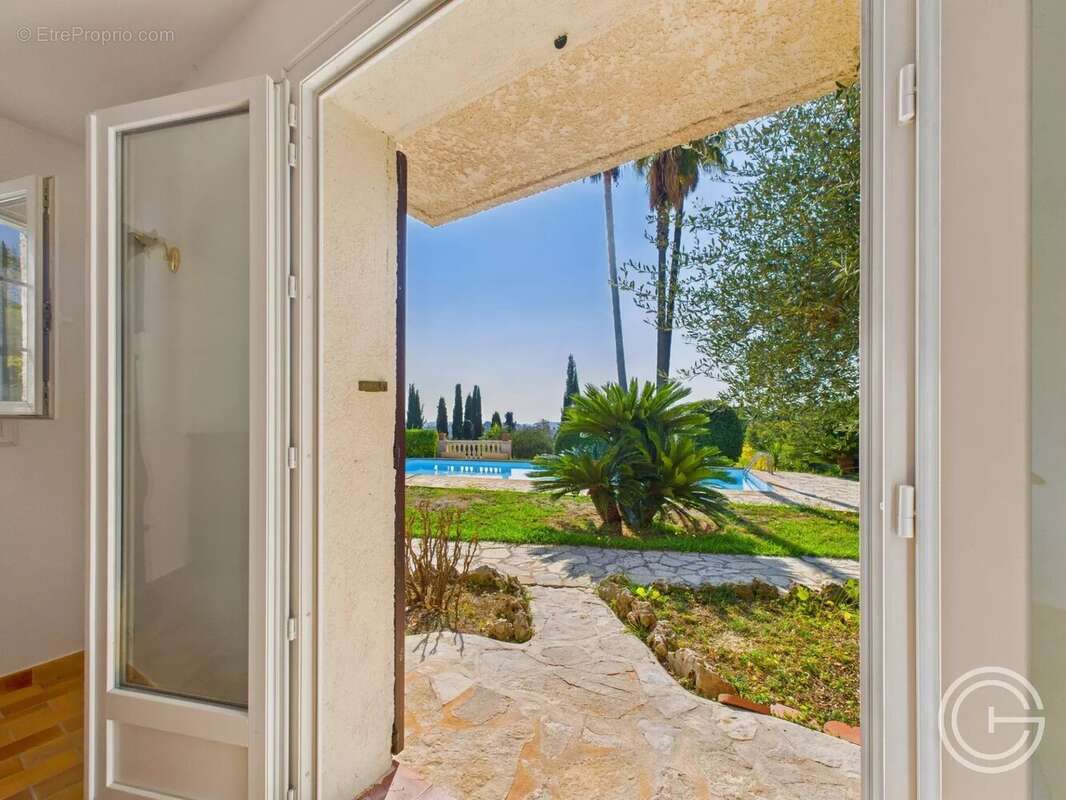 Maison à LA COLLE-SUR-LOUP