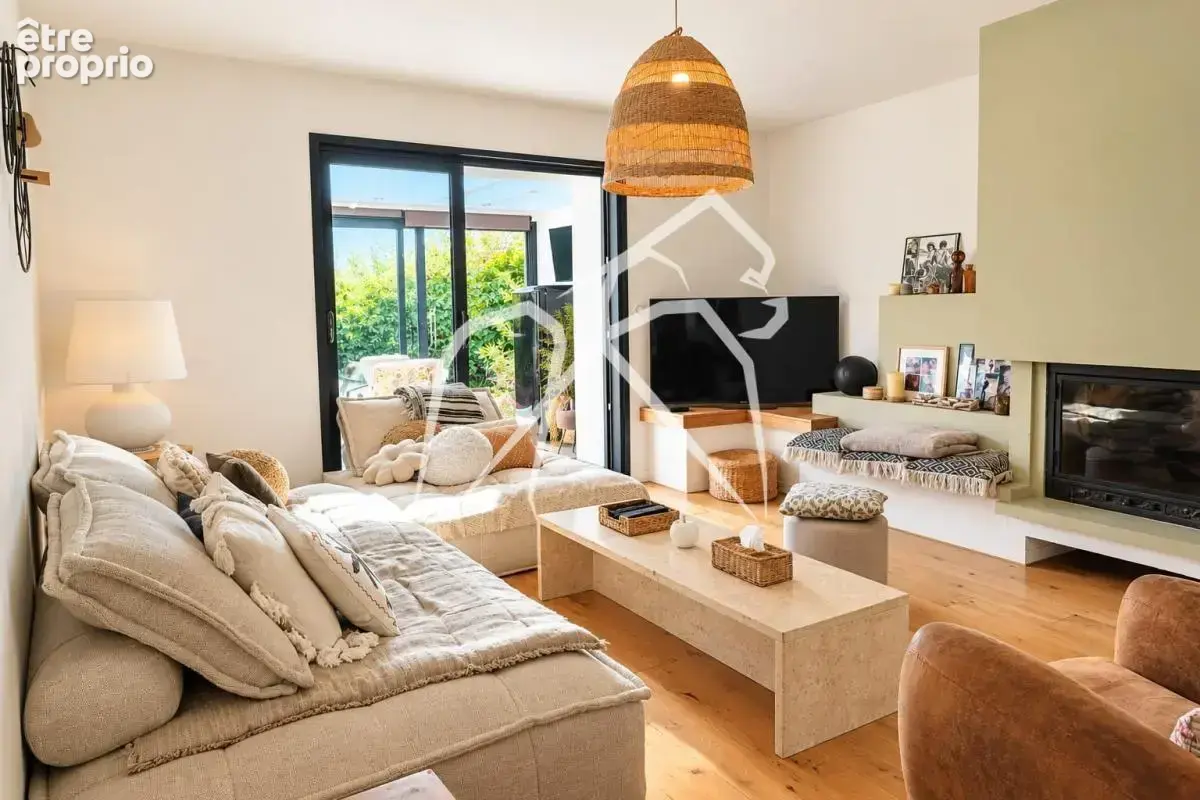 Villa  165m²  4 chambres  piscine  lattes 34970 - photo 3