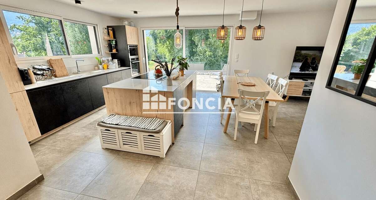 Entrelacs maison individuelle récente – 118 m² – DPE A - photo 4