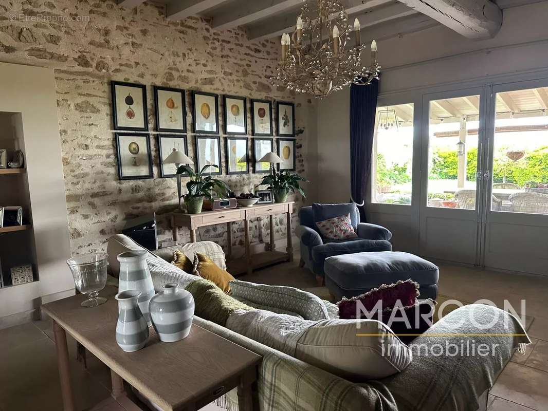 Maison à DUN-LE-PALESTEL