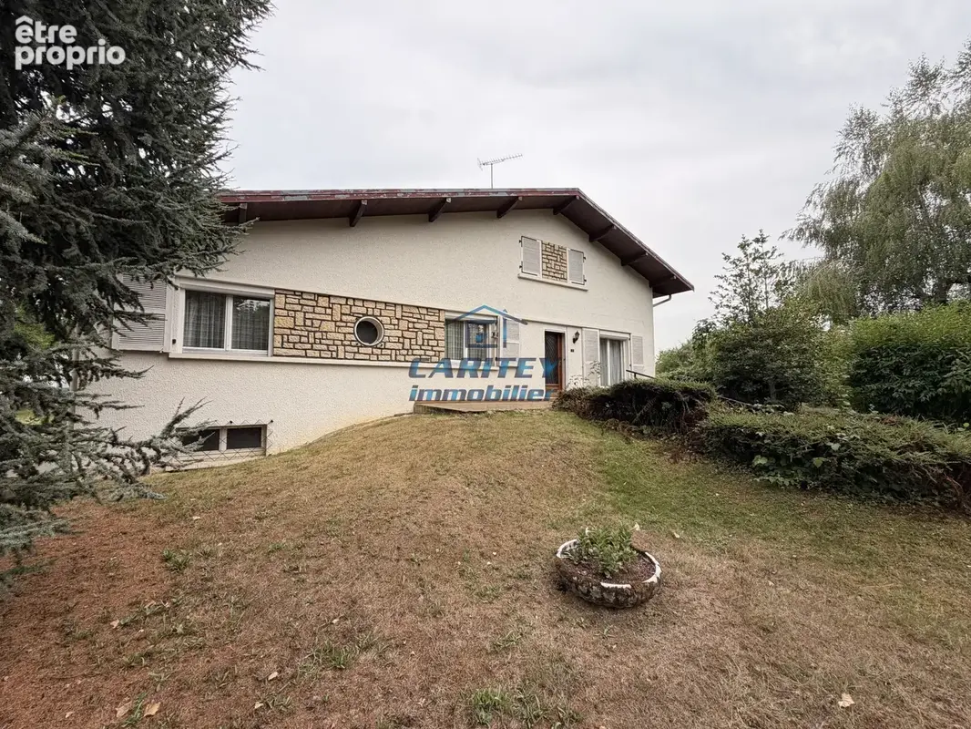 Maison à AILLEVILLERS-ET-LYAUMONT