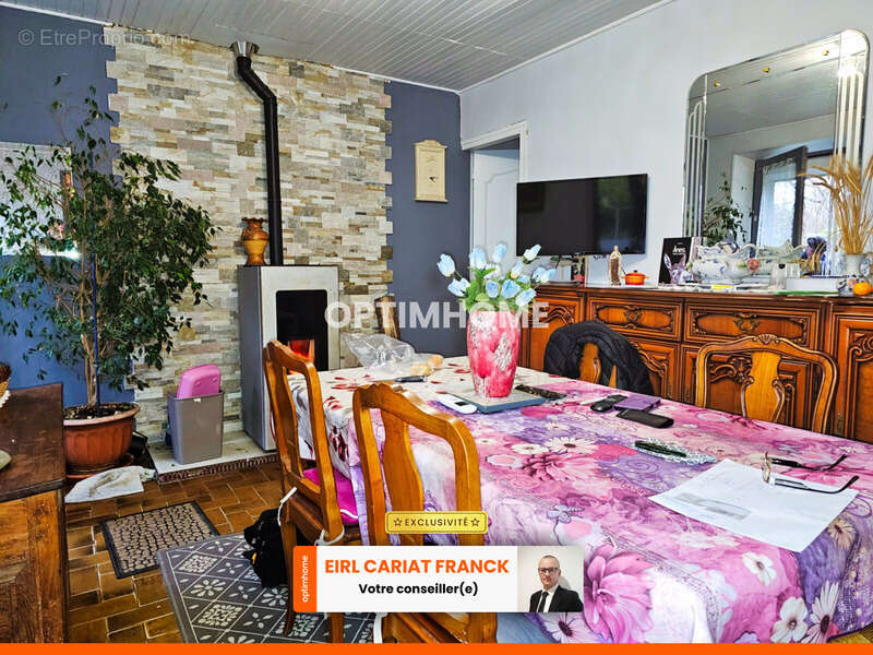 Maison à SAINT-ETIENNE-DE-FURSAC