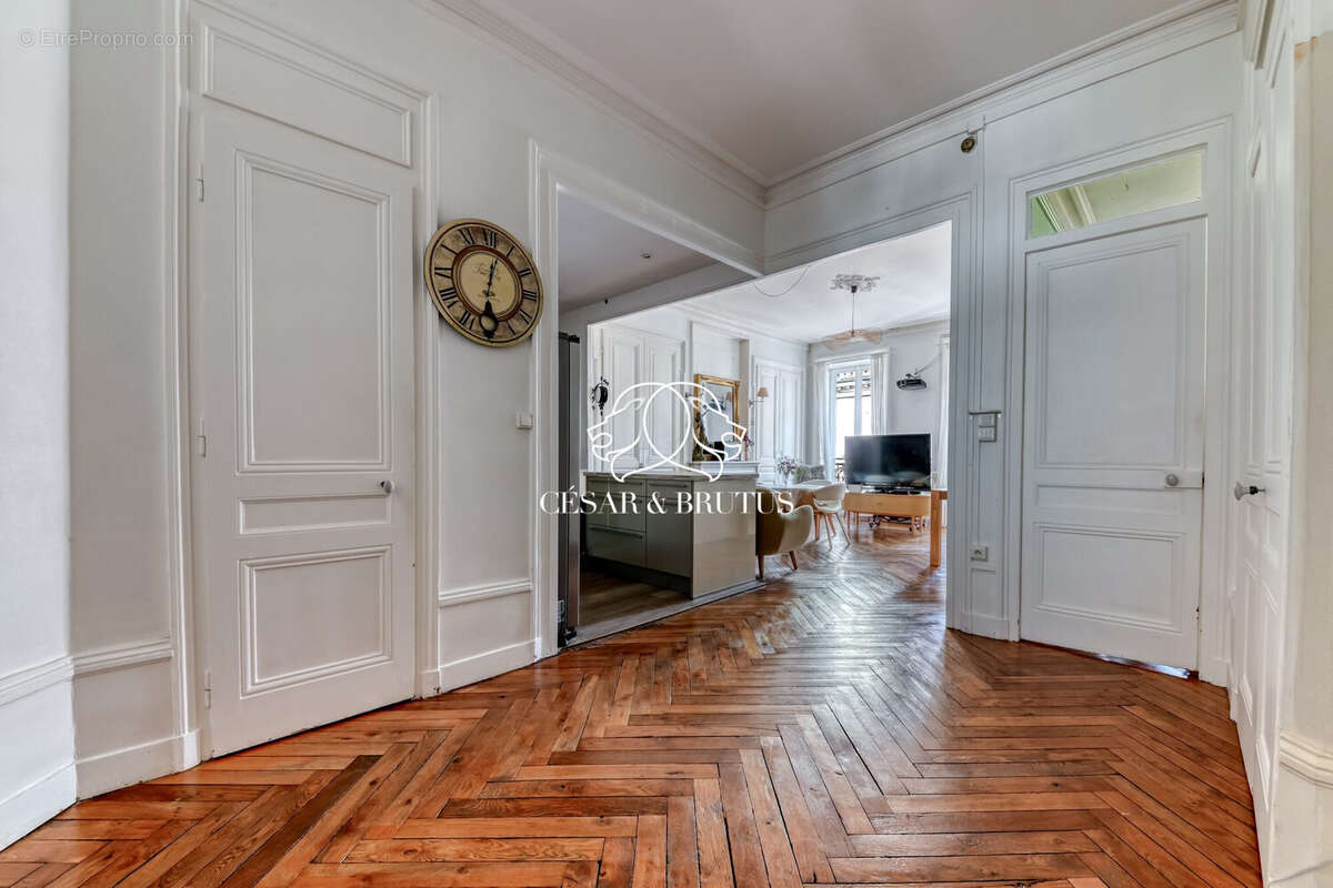 Appartement 120 m² à Lyon-6e  - photo 8