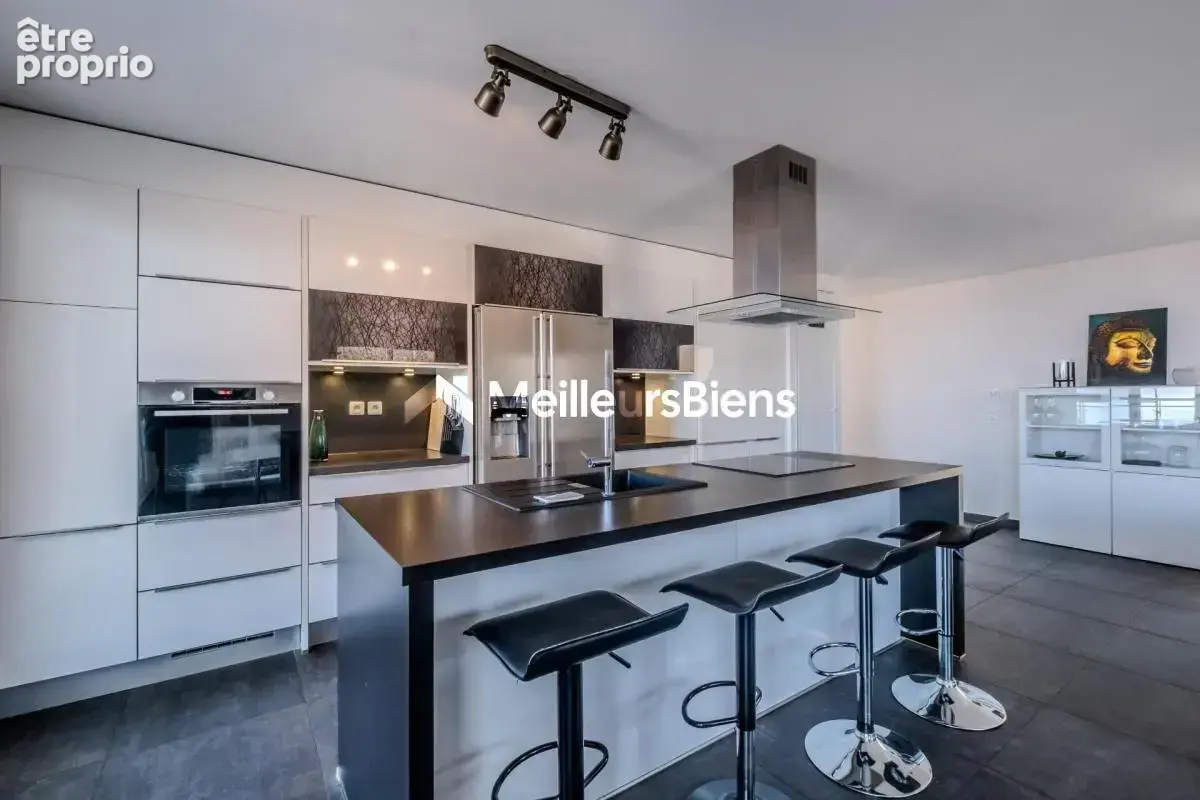 Appartement T4 103m² Evian les Bains, garage, vue lac - photo 11