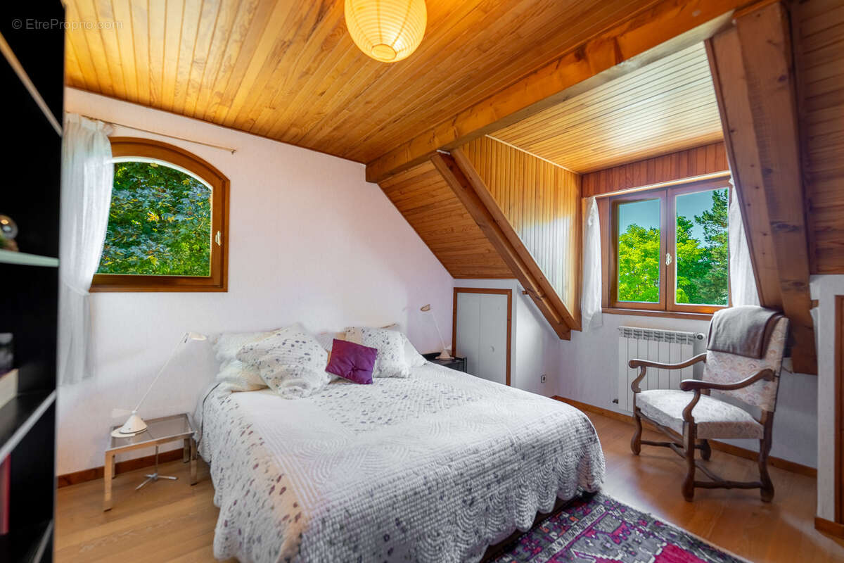 Maison à DIVONNE-LES-BAINS