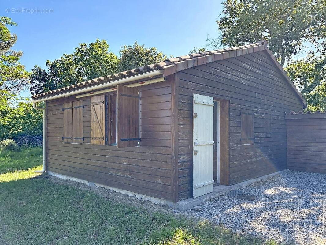 Maison à RUOMS