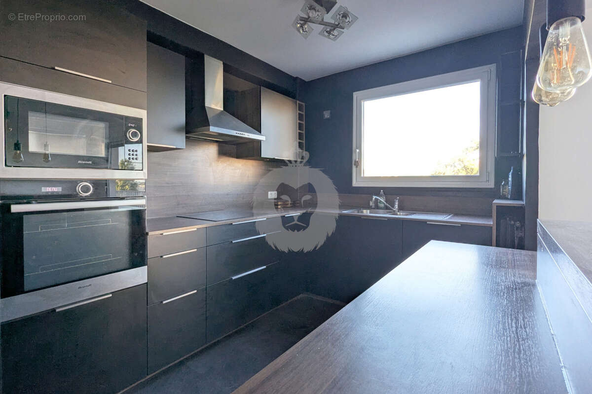 Appartement à SAINT-MAUR-DES-FOSSES