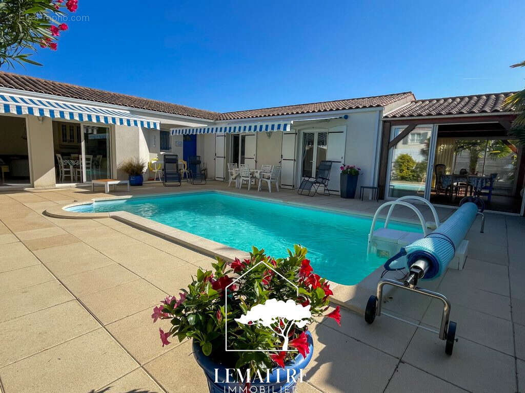 Au calme, maison plain pied 4 chambres + jardin d'hiver, piscine et garage ! - photo 23