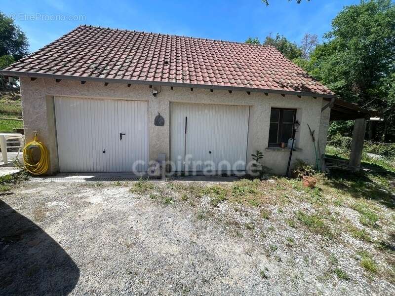 Maison de caractère avec piscine sur terrain arboré de 2452 m² JUGEALS NAZARETH (19) - photo 5