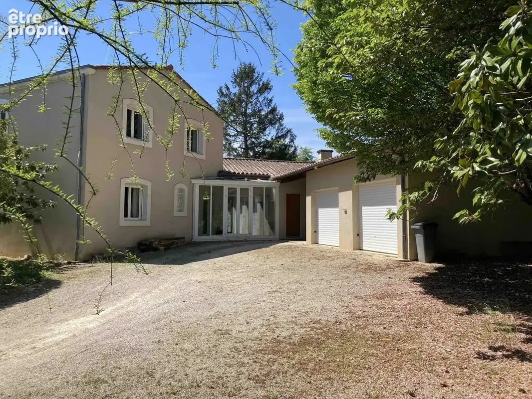 Maison 280 m² à Liguge  - photo 3