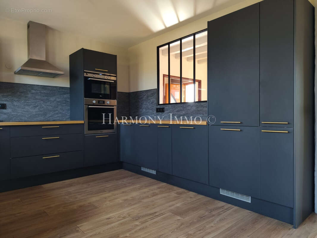Pavillon et logement indépendant 145m2+45m2 - photo 3