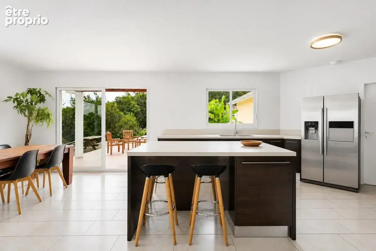 Maison de plain-pied avec piscine et espace indépendant de 97 m2 - photo 5