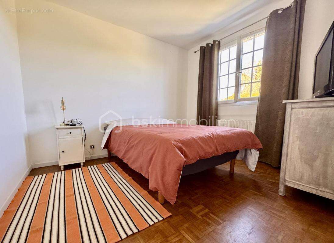 Maison à ESTREES-SAINT-DENIS