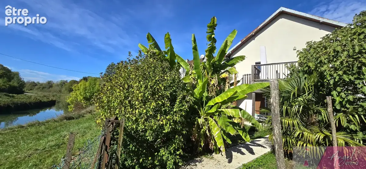 Maison en bord de canal - orchamps - photo 3