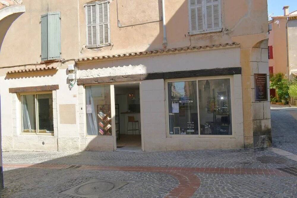 Appartement à MONTAUROUX