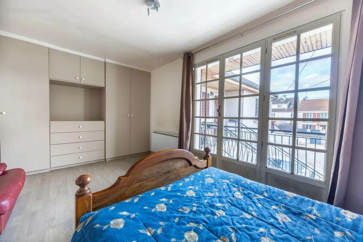 Appartement à CHELLES