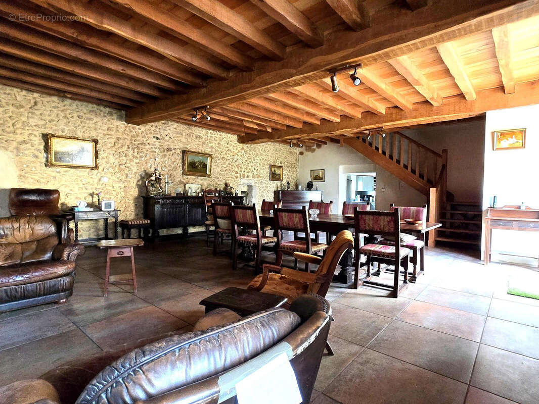 Maison à VILLAMBLARD