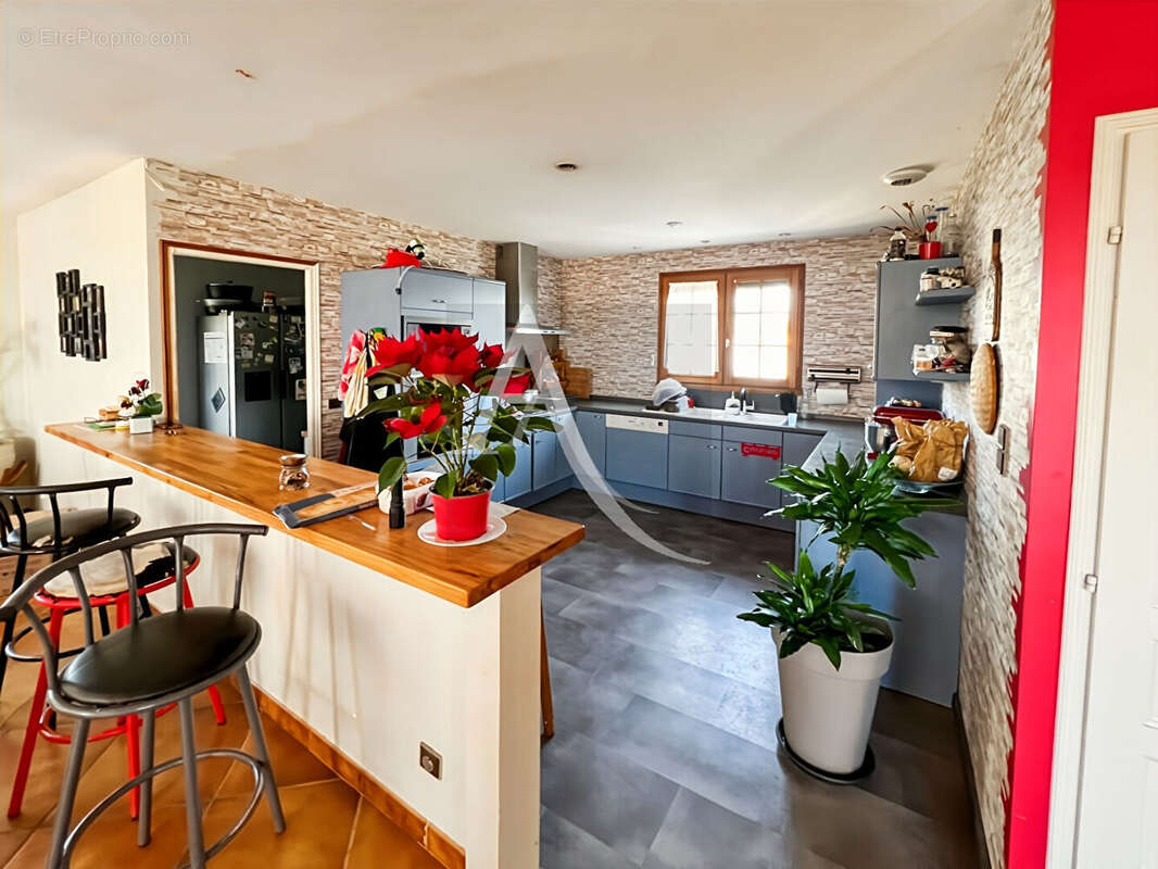 Maison à MONSEMPRON-LIBOS