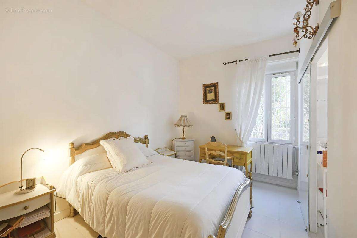 Maison à LES SALLES-DU-GARDON