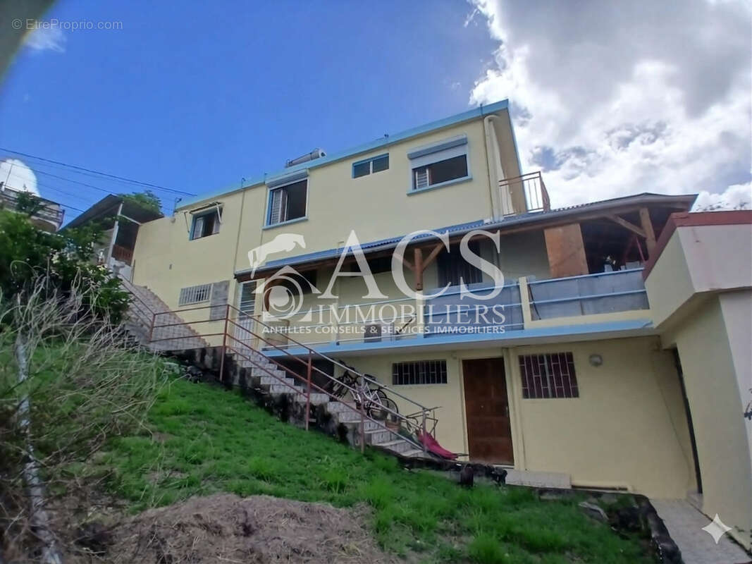 Maison à SCHOELCHER