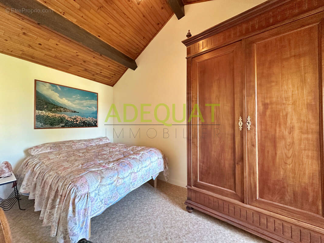 AVEIZE, Maison de village - photo 9