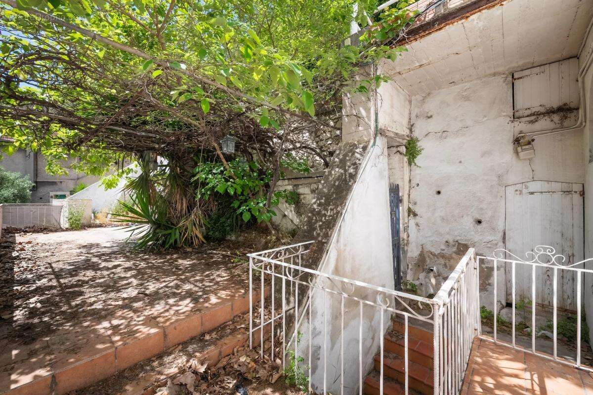 Appartement à MARSEILLE-16E
