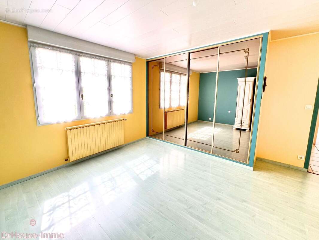 Maison 227 m² à Saint-Brevin-Les-Pins  - photo 7