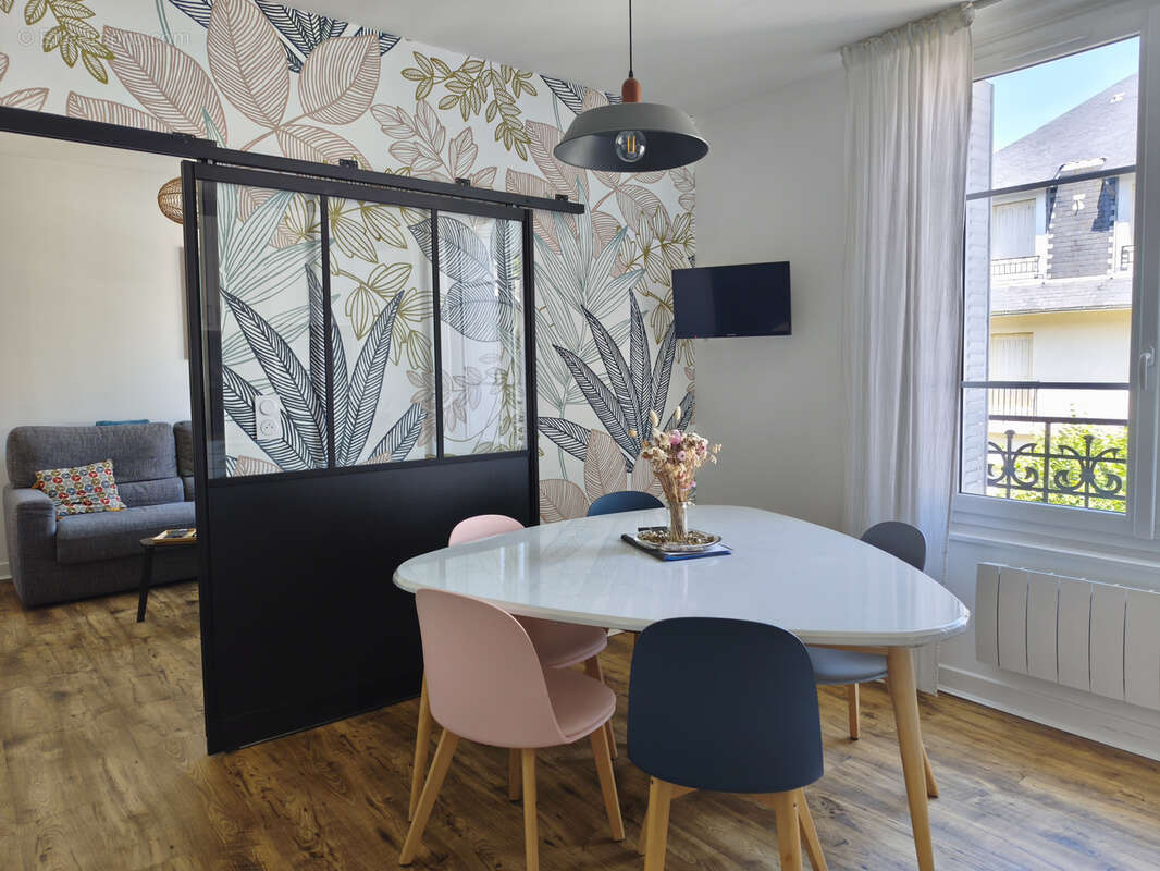 Splendide T2 de 49 m2 entièrement rénové et bien situé - photo 6