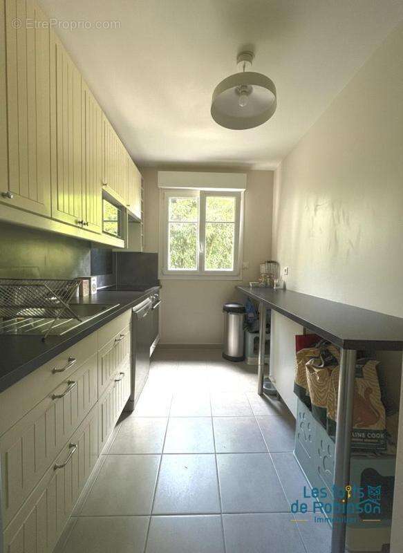 Appartement à LE PLESSIS-ROBINSON