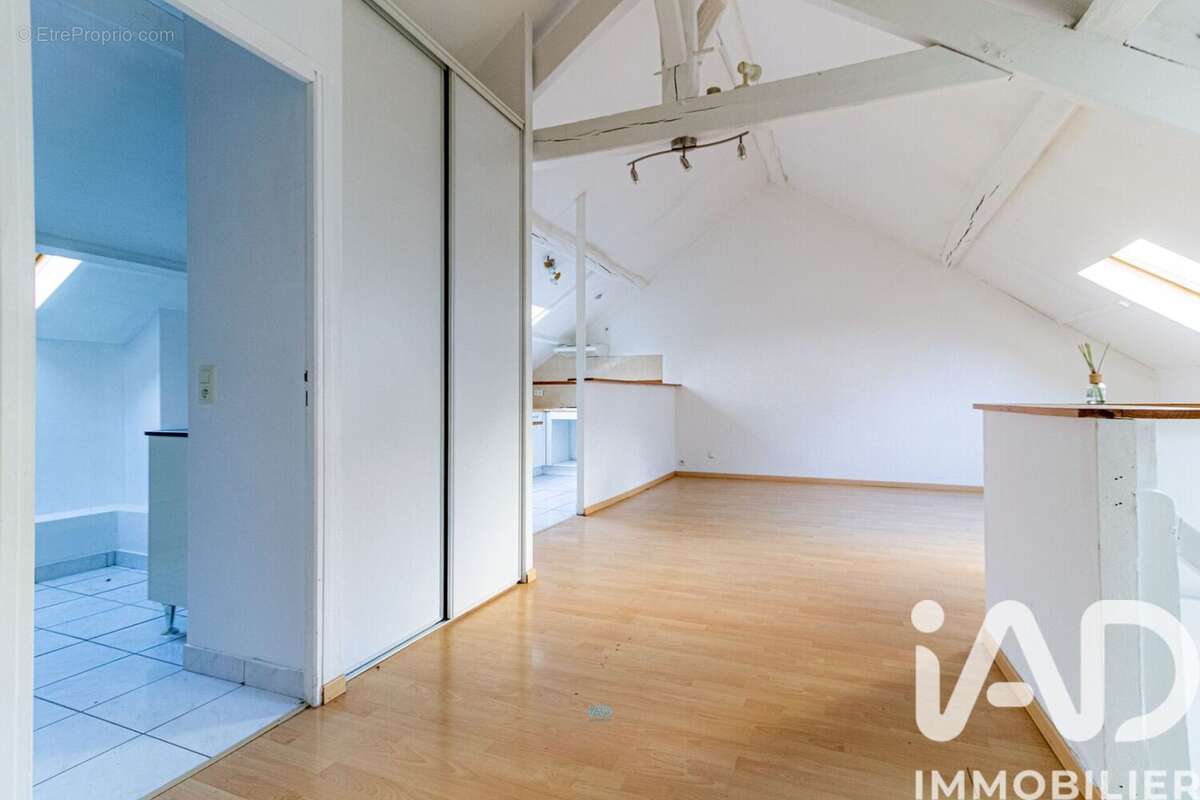 Photo 2 - Appartement à LES MUREAUX