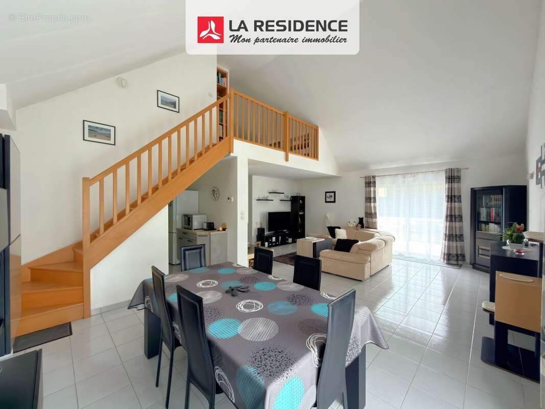 Maison à MERY-SUR-OISE