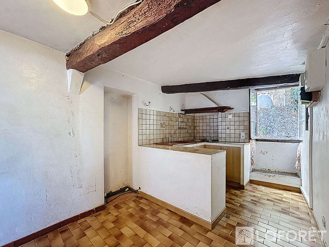 Roquebrune Cap Martin- 2  pièces 45m² avec beau potentiel - photo 4