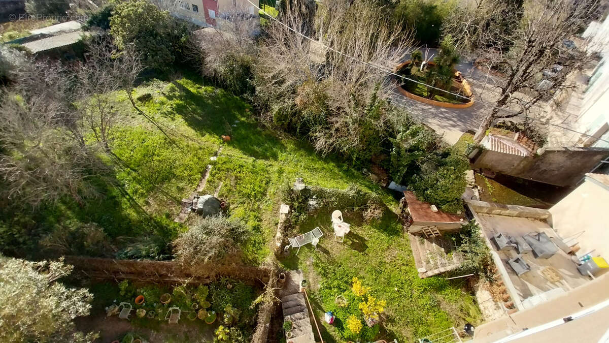 Appartement à LE LUC