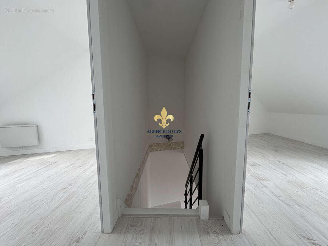 Appartement à LAMORLAYE